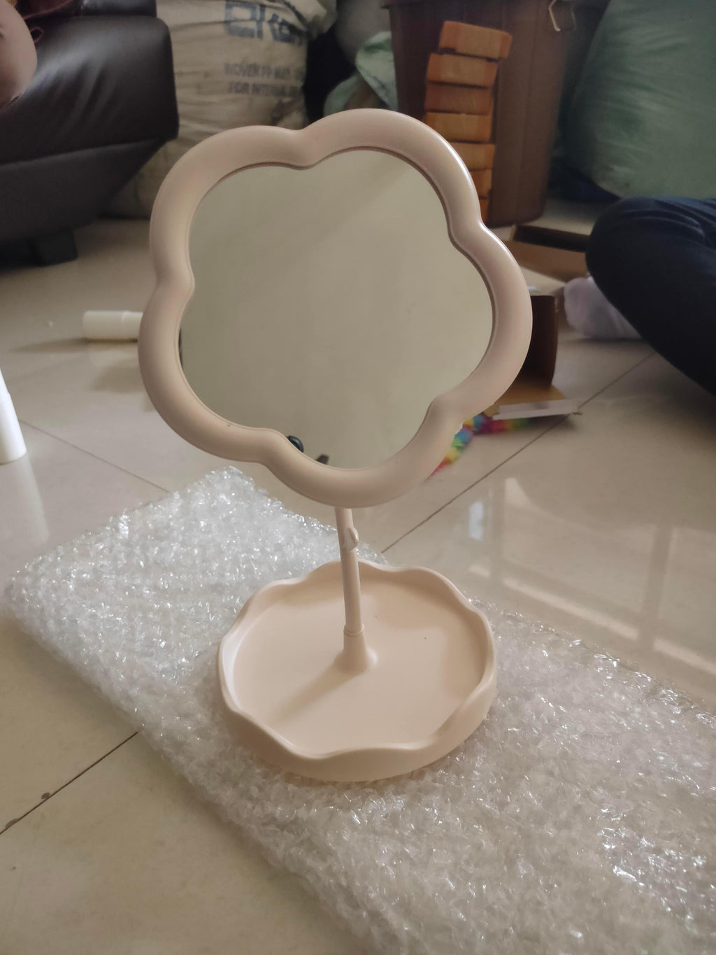 Flower Shape Mirror